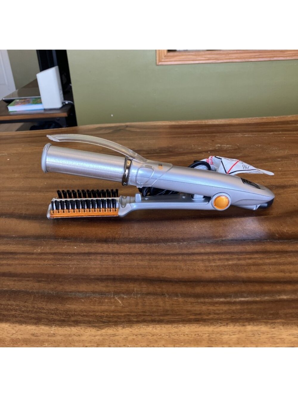 Instyler Rotating Hair Brush IS1001 Hot Curling Iron 1 1/4" Barrel